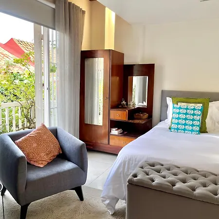 By Calamari Homes - Parque Centenario Casa 206 Walled Apartment *
