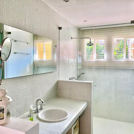 By Calamari Homes - Parque Centenario Casa 206 Walled Apartamento *